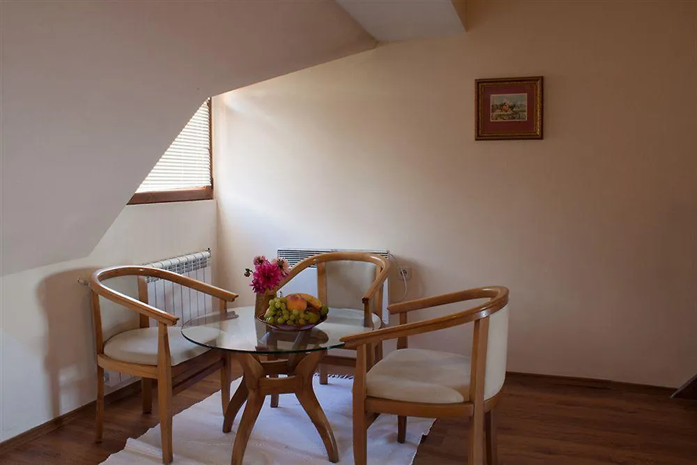 Alex Hotel Bansko 3*,