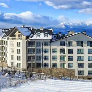 4* Lägenhetshotell Saint George Palace